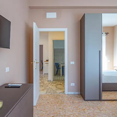 Angela's Vatican רומא